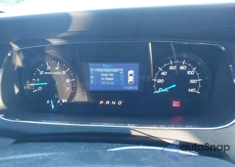 2014 Ford Police Interceptor z USA, uszkodzony, nr VIN 1FAHP2L84EG124384